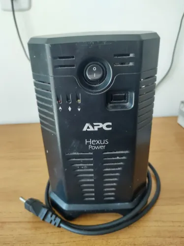 Vendo Estabilizador APC de 500W