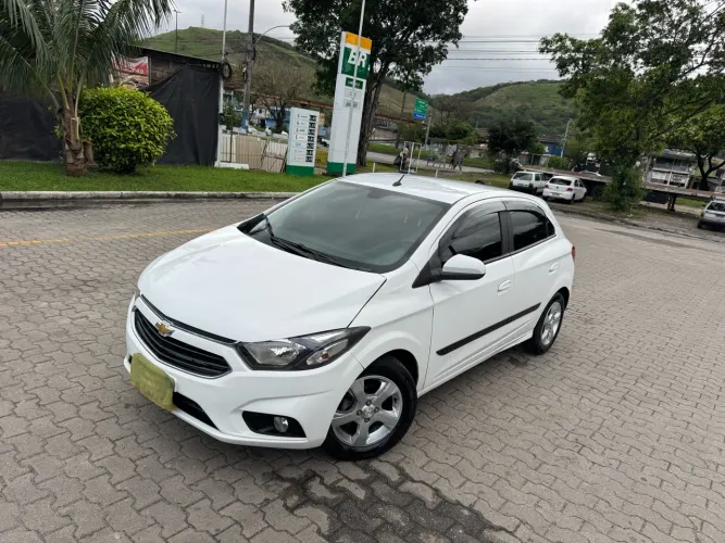 Chevrolet Onix Hatch LT 1.4 8V Flex Mec. 4P 2019