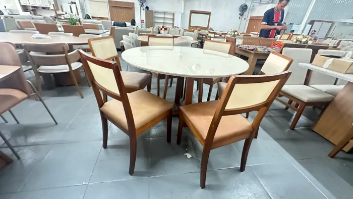 Mesa de jantar madeira