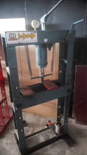 Prensa Hidráulica Ribeiro Equipamento Profissional 10 toneladas
