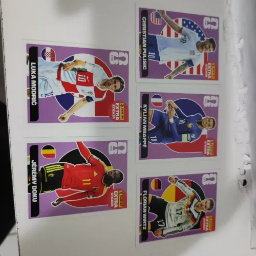 Figurinhas legend originais