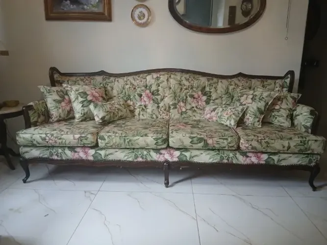 Antigo sofá Luis XV