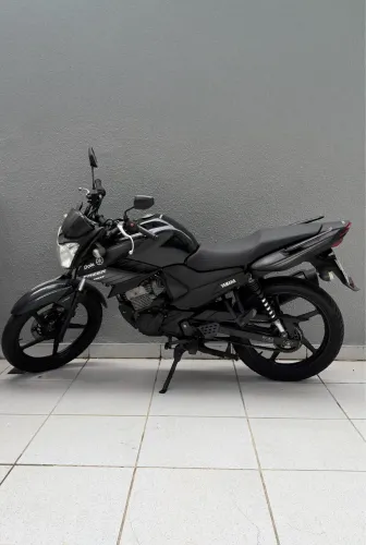 Moto Yamaha Fazer 150