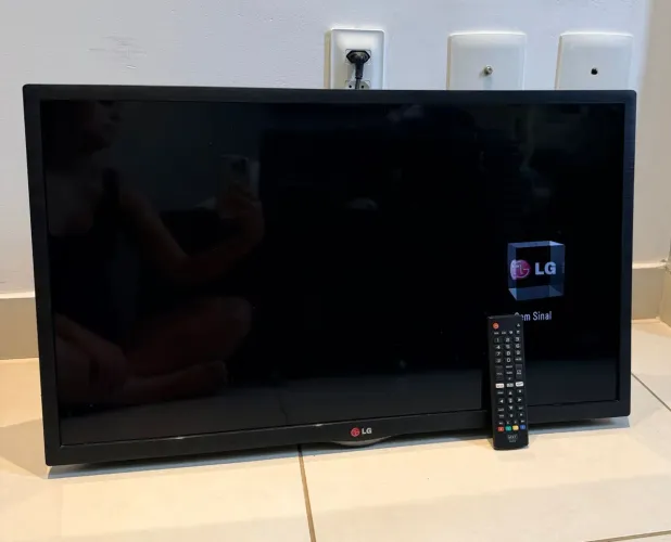TV 32 polegadas - LG (NÃO É SMART)