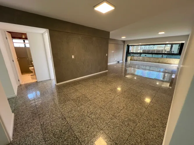 Apartamento 4 Quartos, 160m² na Ponta Verde