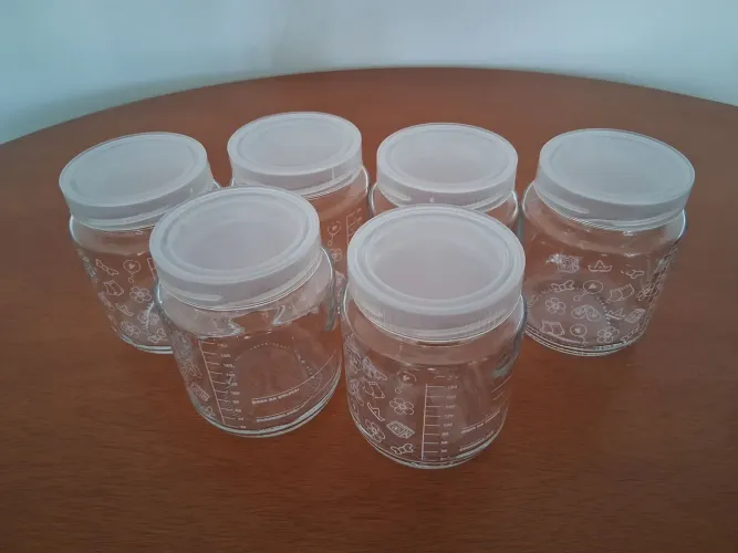 Pote de vidro para leite materno