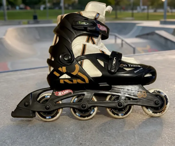 Patins infantil 32-35 Hot Wheels