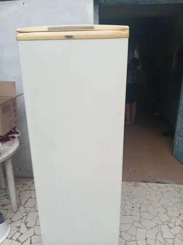 Geladeira leia anúncio