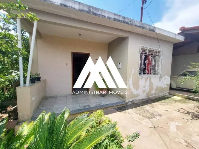 Vendo casa em Itaúna em excelente localização!