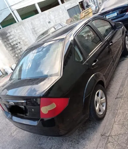 Ford Fiesta Sedan 1.0 8V Flex 4P 2008