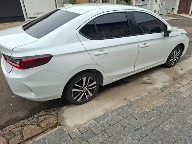 Honda City Sedan Touring 1.5 Flex 16V 4P Aut. 2023