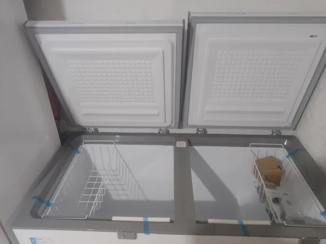 Vendo 2 freezer de 418 litros  da marca Midea 