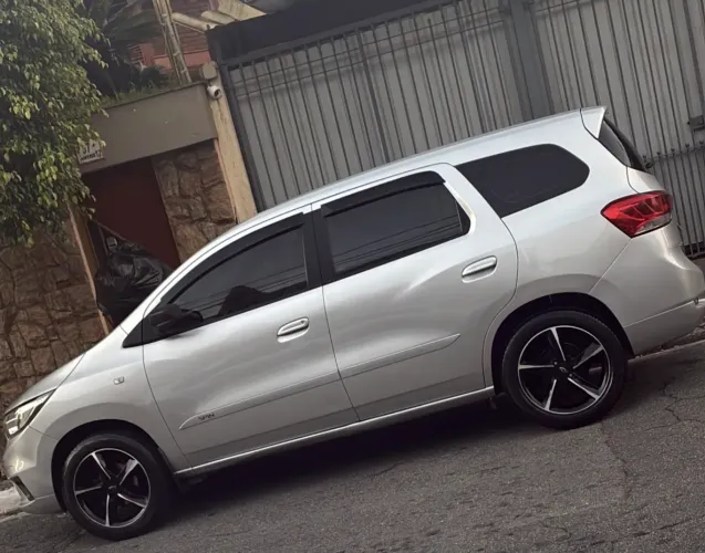Chevrolet Spin LS 1.8 8V Econo.flex 5P Mec. 2021