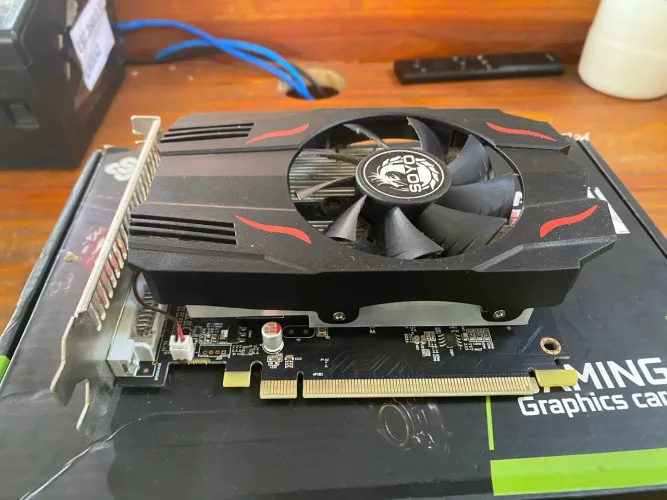 Placa de video Soyo Rx 550 4gb ddr5