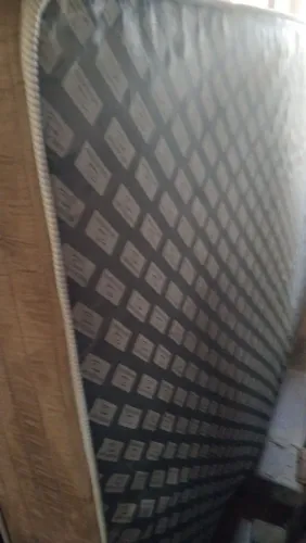 Vendo colchão de casal