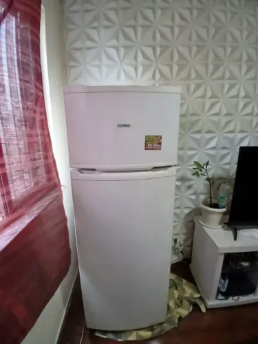 Vendo geladeira Consul por 500 reais, aceito somente Pix ou dinheiro - retirar no local