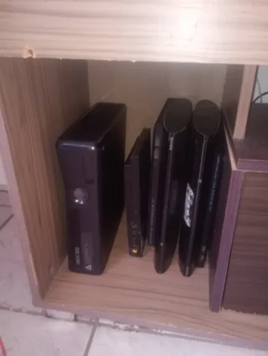 2 ps3 que liga porém não aparece a imagem,1 PS2 que funciona,1xbox 360 mesma coisa do ps3