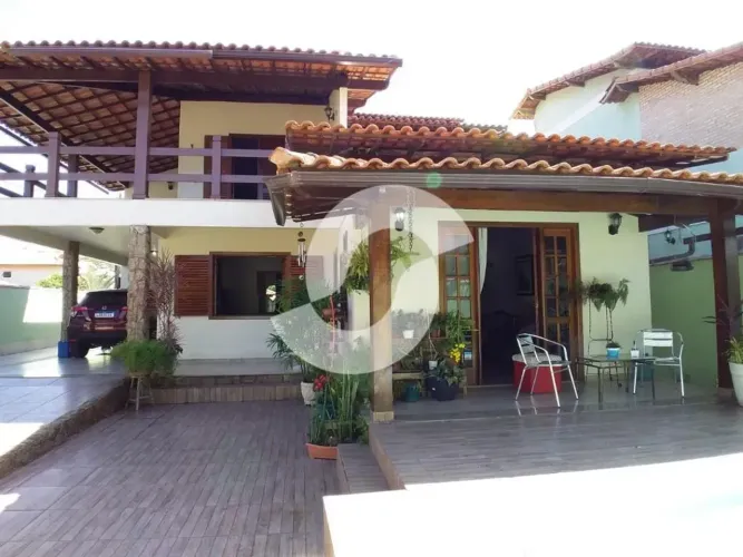 Casa de 300 m² na Ewerton Xavier - Itaipu - Niterói - RJ, à venda por R$ 999.000