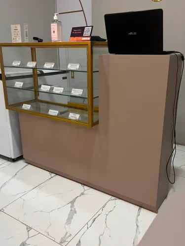 BALCÃO/VITRINE PARA LOJA 