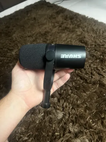 Microfone SHURE MV7 (usb/xrl)