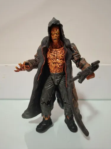 Boneco Spawn Burnt Mcfarlane (1997)
