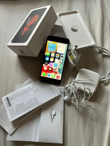 Iphone 6s impecável ( aceita trocas)
