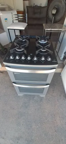 Fogao 2 forno ..sendo 1 forno elétrico outro a gás..110v energia