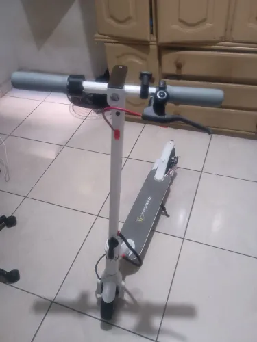 Patinete elétrico honeywhile pneu maciço