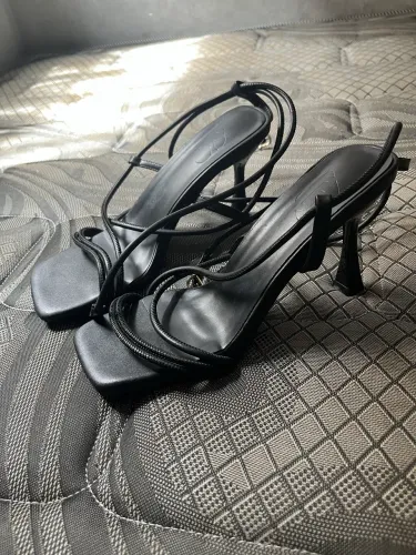 Vendo salto CUCCO novo