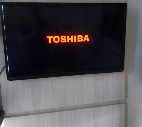 Vendo Tv Toshiba não é Smartv 