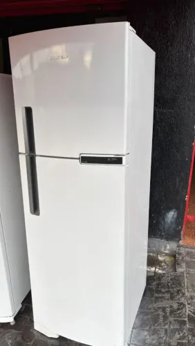 GELADEIRA BRASTEMP FROST FRRE 220v funcionando tudo entrego tenho outros modelos e móveis
