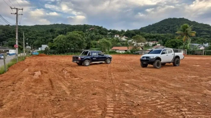 Terreno à venda, 388 m² por R$ 330.500,00 - Aririú - Palhoça/SC