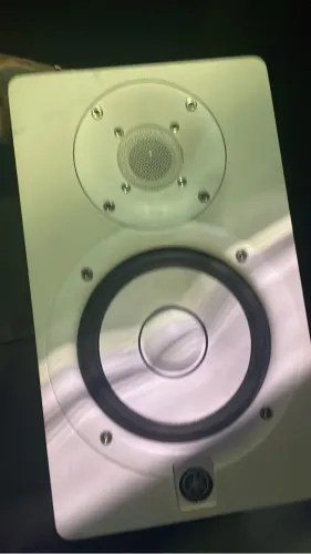 Monitor de referência YAMAHA  HS7 - branco 