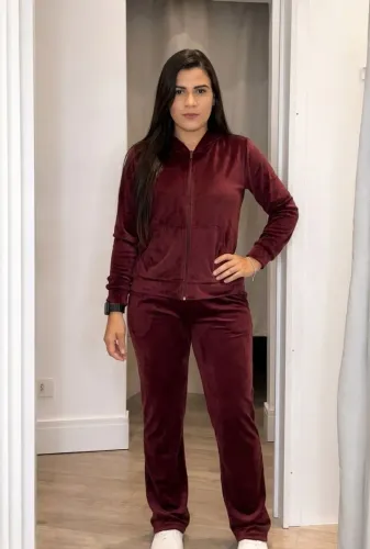 CONJUNTO DE PLUSH ?