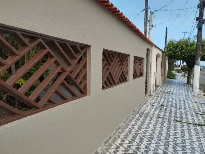 Casa a 50 Metros da Praia 12 hóspedes no melhor bairo da Praia Grande - REVEILLON 2027