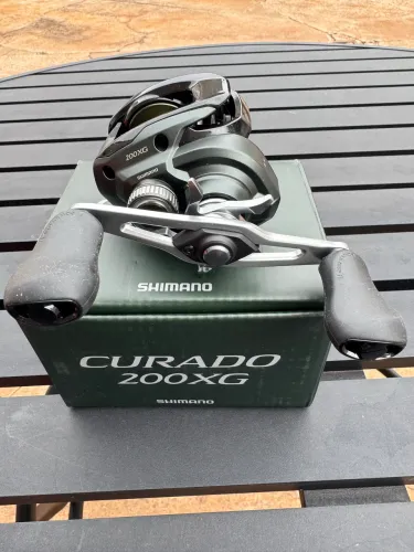 Carretilha Shimano curado 200M