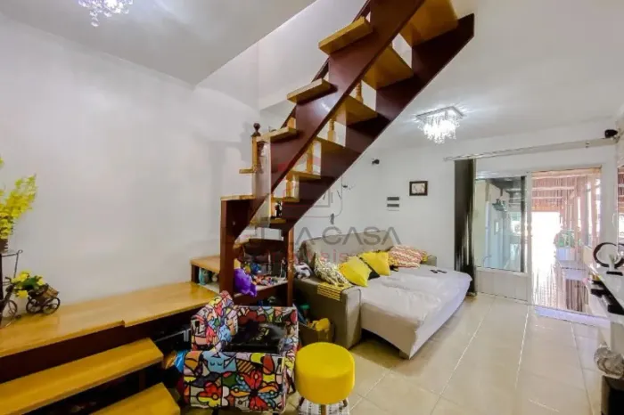Sobrado à venda na Vila Regente Feijó - 150m2 - 4 dormitórios - 2 suítes - 2 vagas de gara