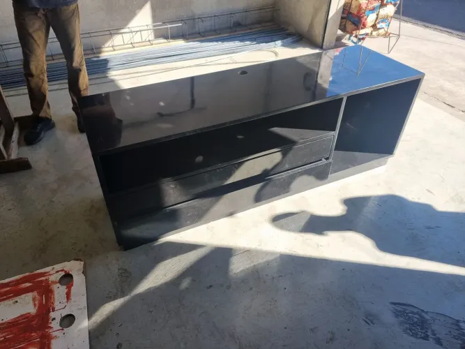 Rack Preto para sala, Madeira Bruta, 120 KG