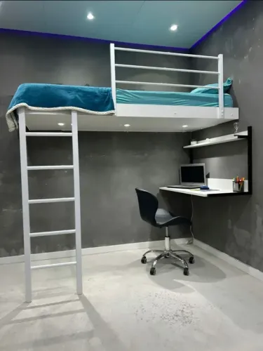 Cama suspensa de solteiro com led's