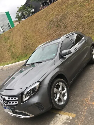 Mercedes-Benz GLA 200 Adv. 1.6/1.6 TB 16V Flex Aut. 2019