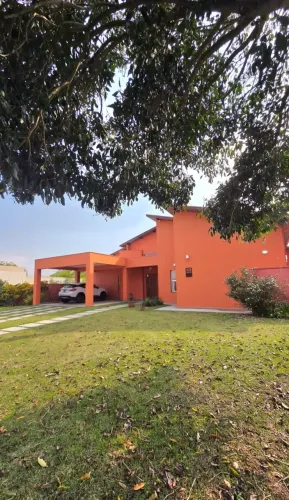 VENDE-SE | CASA CLÁSSICA DE ALTO PADRÃO CONDOMÍNIO LAGUNA | BOTUCATU