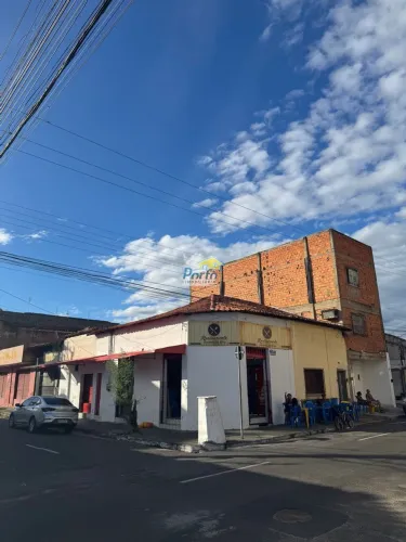 Prédio Inteiro com vários Pontos Comerciais e uma Casa para Venda Centro, Teresina
