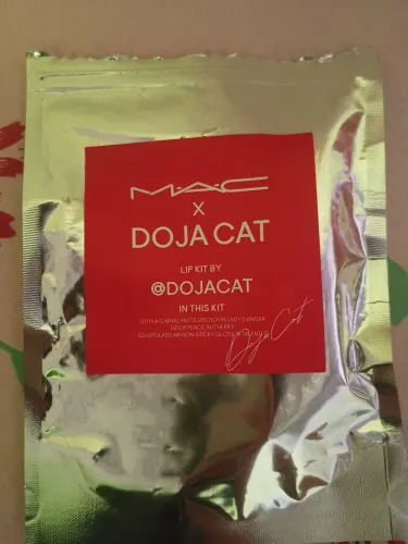 Mac x Doja Cat Lip Kit