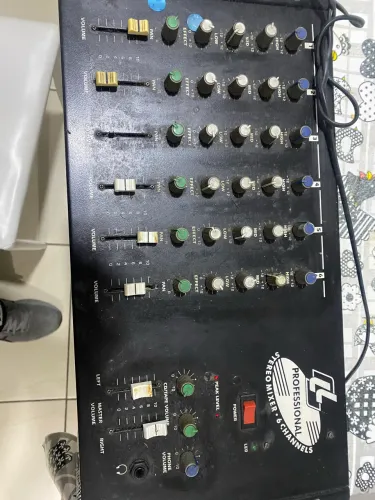 Mesa de som