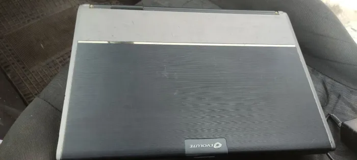 Vendo Notebook Evolute