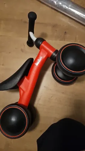 Bicicleta de equilíbrio buba