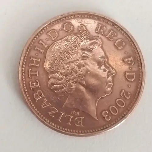 Moeda Inglaterra 2 Pence 2003 Rainha Elizabeth II - Plumas Príncipe de Gales MBC+ Linda