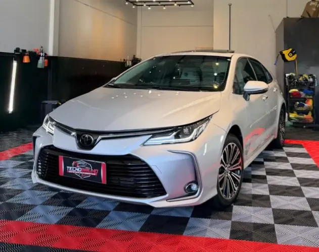 Toyota Corolla Altis Premium 2.0 Dynamic Force