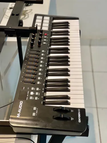 Teclado Controlador M áudio Oxigem 49