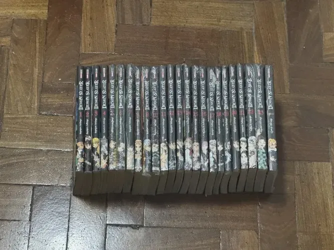 Coleção Demon Slayer 1 ao 23 + Gaiden